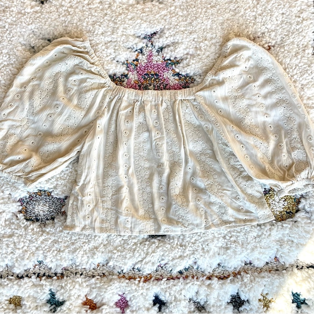 BB Dakota • Puff Off Top • Small